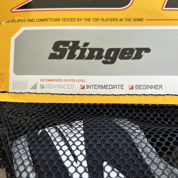 STX Stinger Lacrosse Shoulder Pad Intermediate  Beginner in Black Size XXS - Picture 4 of 8